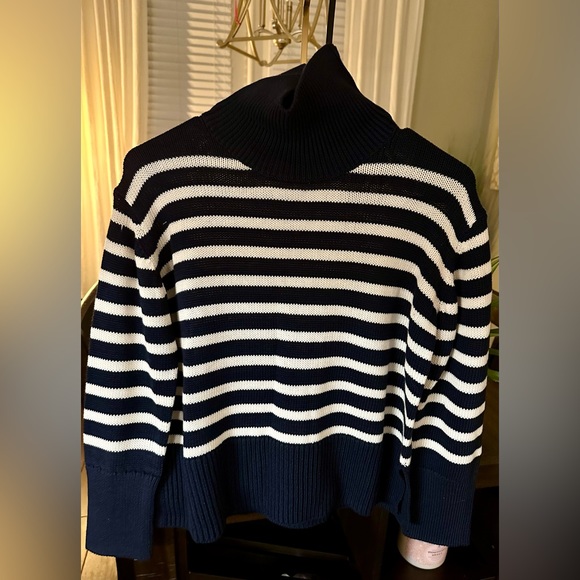 NWT Gap Kids 24/7 Split-Hem Turtleneck Sweater - Picture 2 of 6